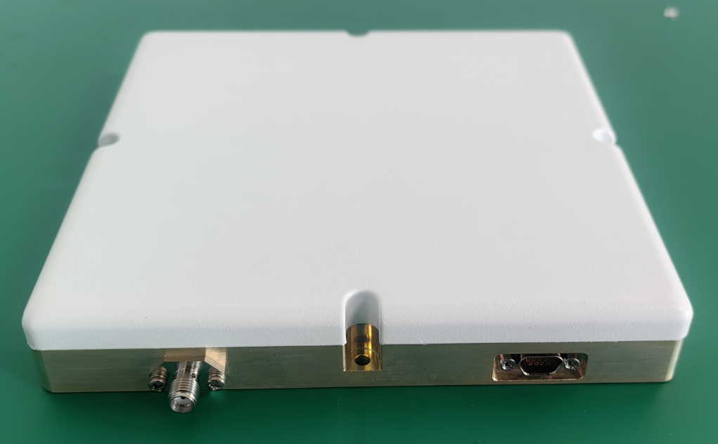 XDA140-8B1L1 - 8阵元抗干扰天线